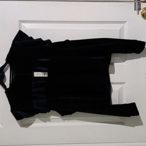 NWT Navy Blue Romeo & Juliet couture Cold Shoulder Top